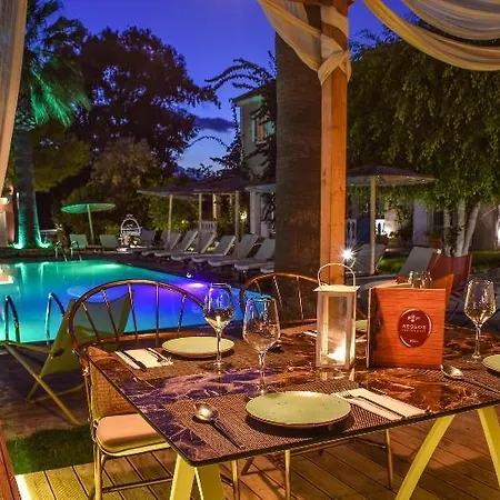 Aparthotel Aeolos Boutique & 4*